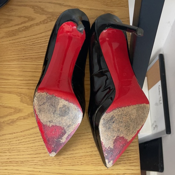 Size 42 Christian Louboutin patent leather Pigalle - Picture 3 of 3